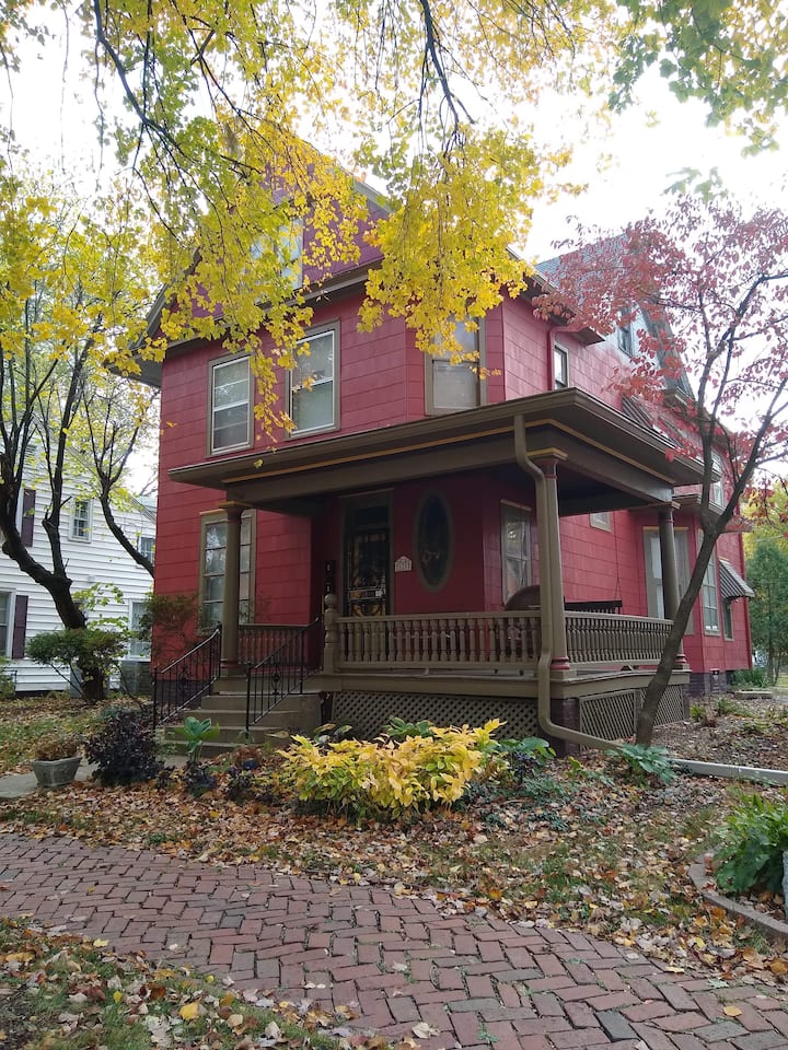 14 Best Airbnb Vacation Rentals In Springfield, Illinois Updated 2024