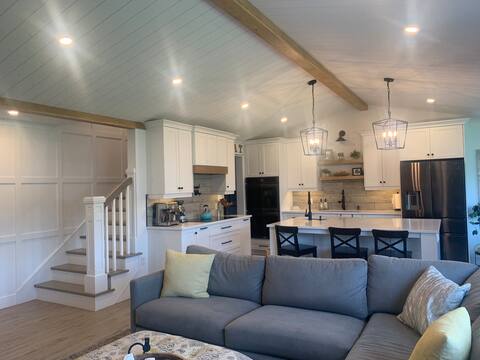 5-Bedroom Family Farmhouse on Falcon