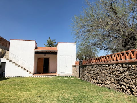 Adorable house in the center of Tequis. Wifi