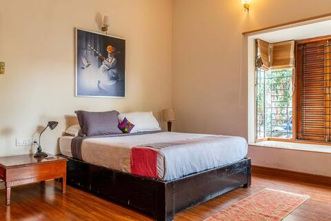 Firefly Homestay 3BHK w/ Pool - Whitefield Premium
