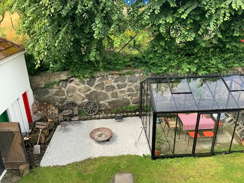 Artist garden by the fjord and with parking