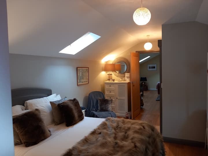 You will have a great night's sleep in the quietness of the country, falling asleep to the hooting of owls.