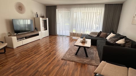 140 sqm Home – Ideal for Families & Fair Guests