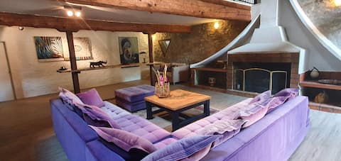420 m² cottage in castle, for 5 to 14 people