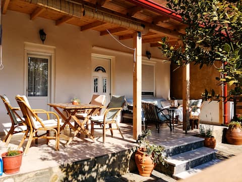 Seaside residence, a few steps from the sea.