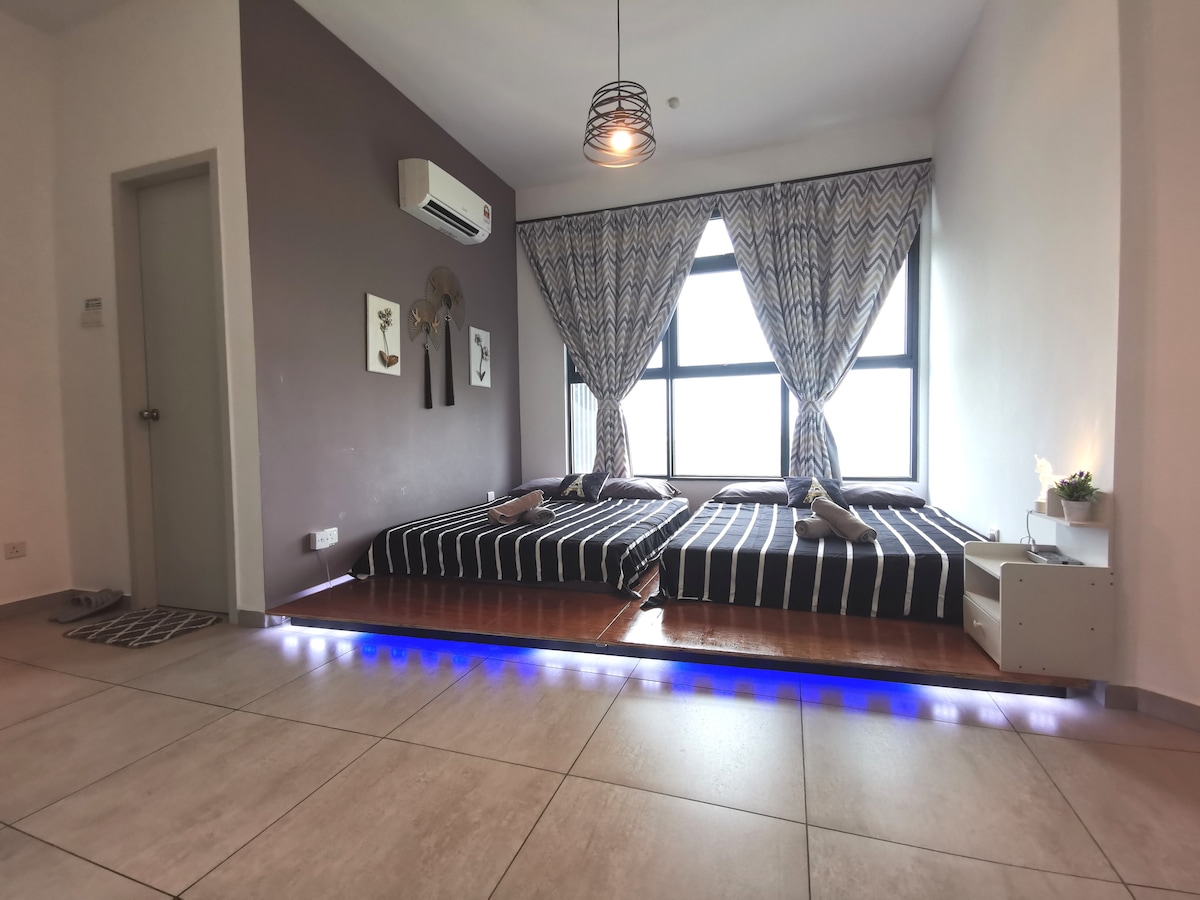 Master Room with TaTaMi Wooden Platform Design attach Bathroom