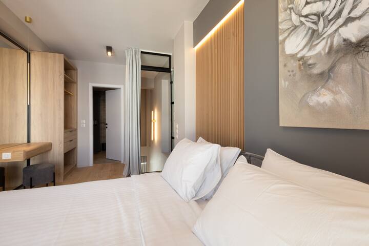 2Bedroom Suite with Jacuzzi by LUX&EASY Residences gallery image 3