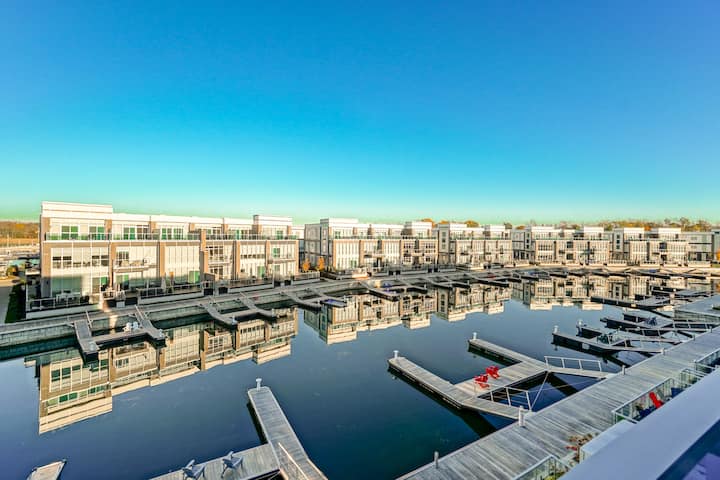 Friday Harbour Island Townhouse - Innisfil
