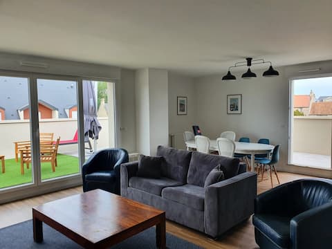 Popular Airbnb listing: Othello Sea Flat, appartement terrasse familial in Ouistreham