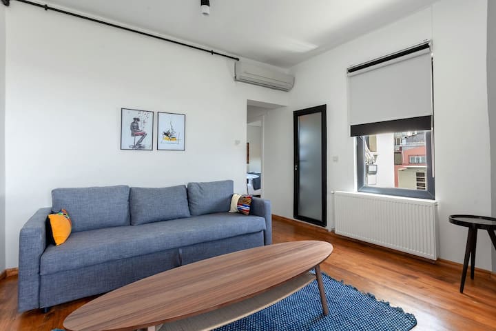 Galata 3BR 2BA w/Elevator AC