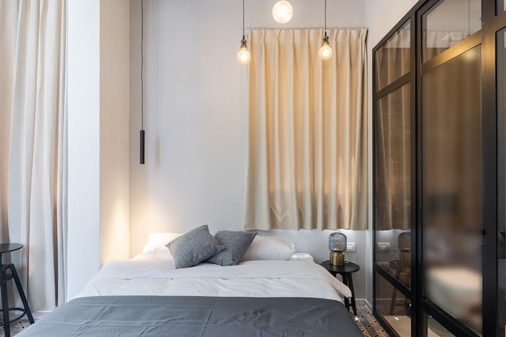 Levinski Market Hotel managed Airbnb listing 1