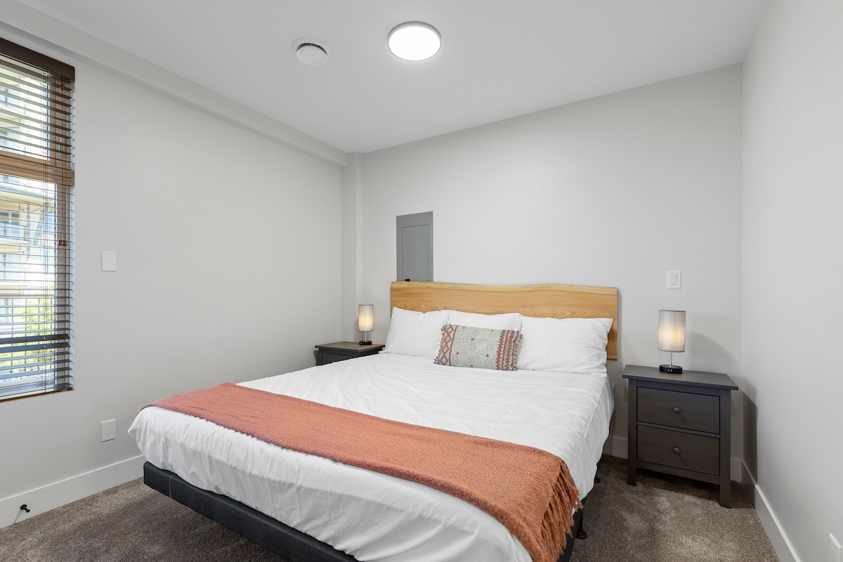 Основна спалня със самостоятелна баня