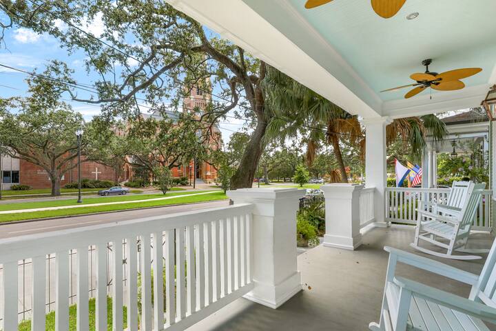 Classy Upscale Home | Perfect Uptown Location gallery image 3