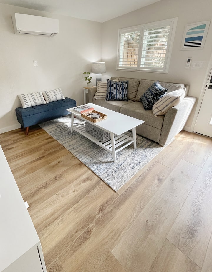 Renovated Beach Casita: Ac, Lux King Bed, Patio - San Diego, CA