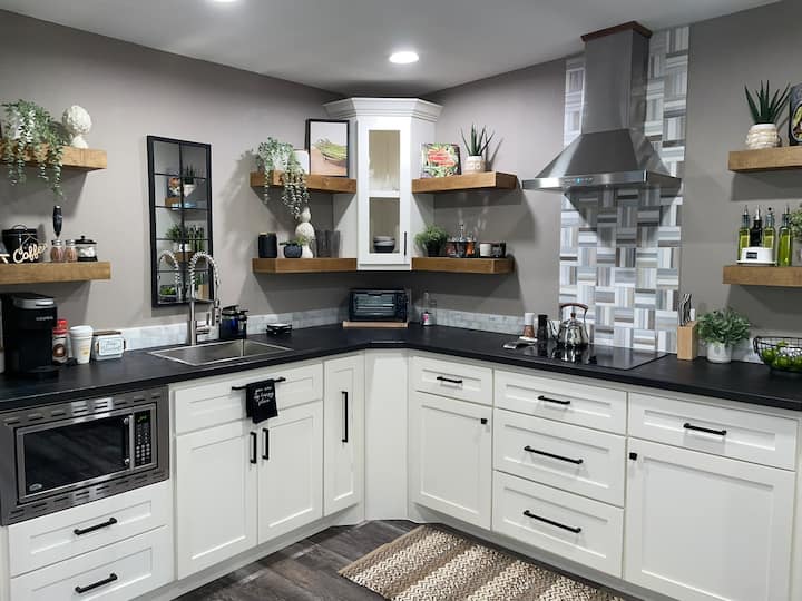 5 Star Rated Trendy Tiny Home. Near Everything. - Houston, TX