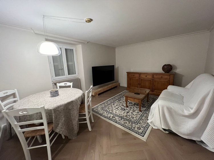 Top performing Airbnb: Bel appartement coeur de ville ! in Cahors