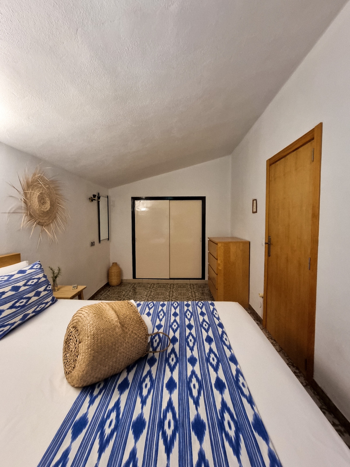 DETALLES DE LA HABITACIÓN 