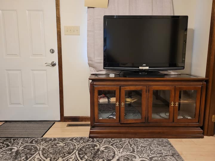 Peaceful 1-bedroom Home With Private Parking - Knoxville, TN