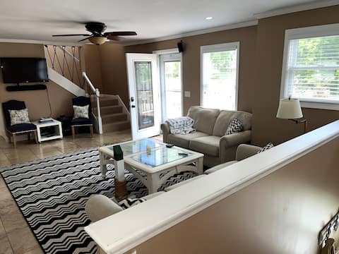 Delavan Lake Bungalow