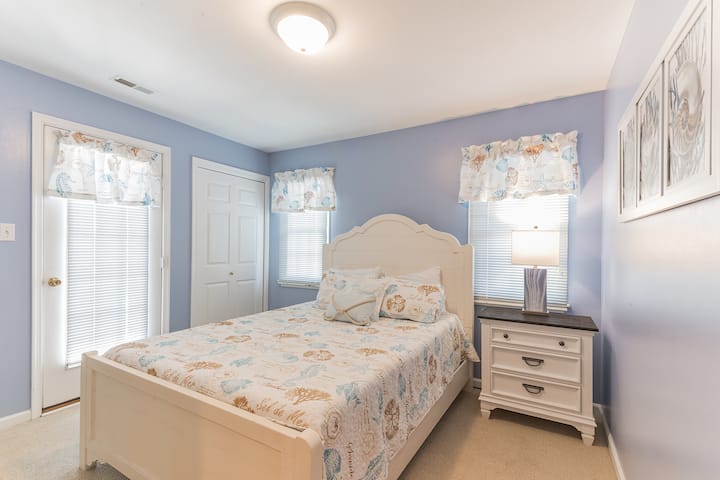 Junior Suite w/Kitanda cha Malkia, Bafuni & Balcony