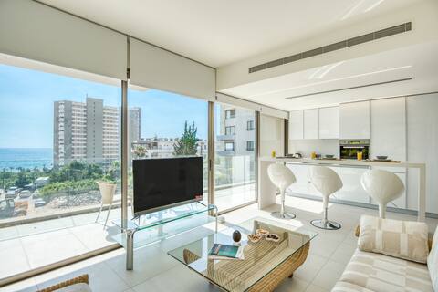 2-BR Apt W/23-24 Power, Pool & Terrace in  Tabarja