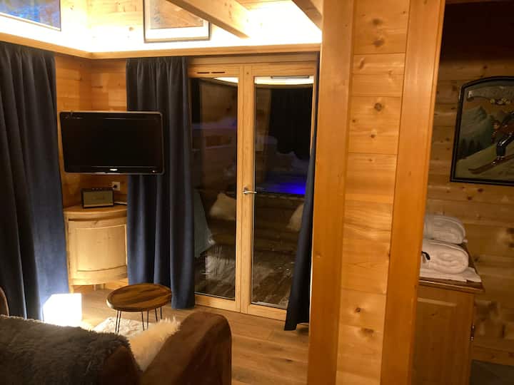 Chalet De Montagne Avec Jacuzzi - Thollon-les-Mémises