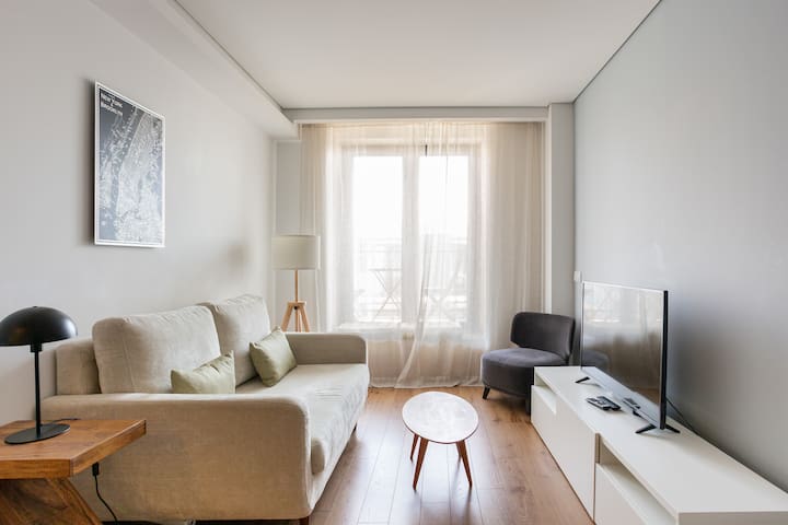 2BR/2BA • Office • Quiet • AC • near Bolhão Market