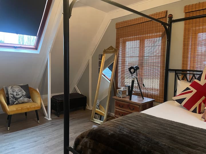 Chumba cha pili cha ghorofani