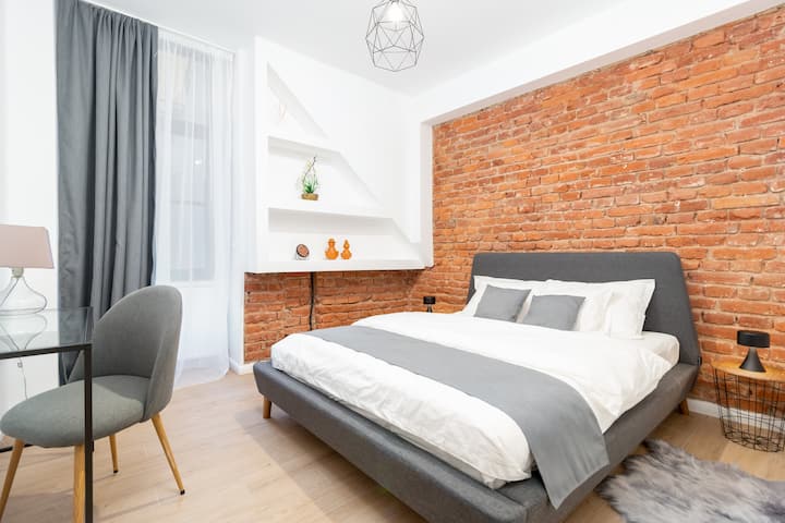 Cadoro No. 4 City Center Apartment - Oradea
