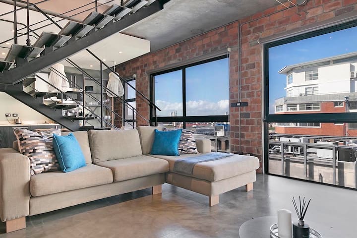 Beautiful penthouse with breathtaking views!