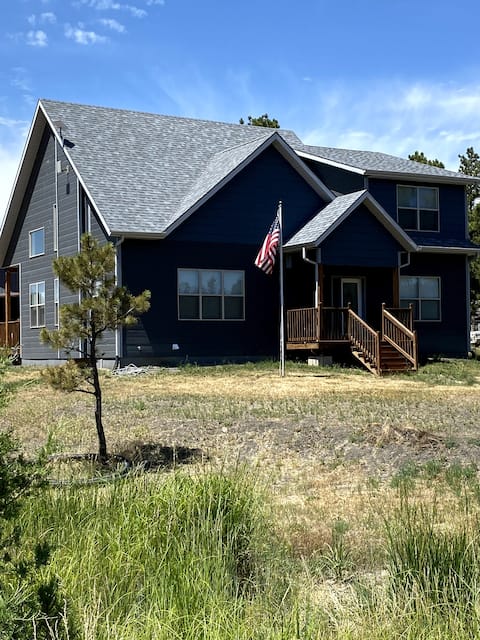 Cheerful 3 bedroom close to Keyhole!