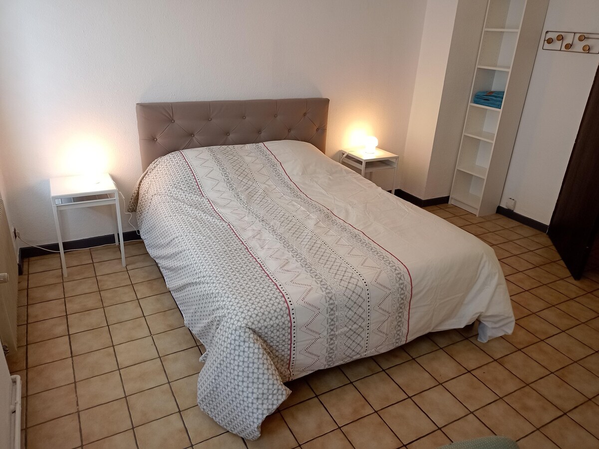 Bed 160 x 200 Bedroom #01