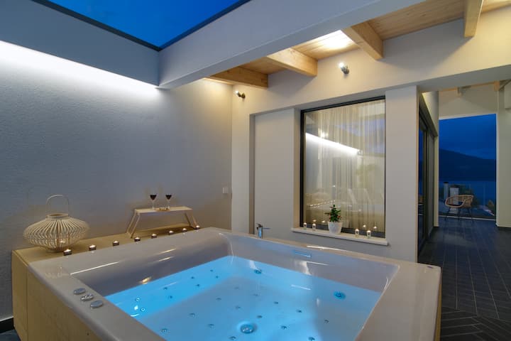 Selin luxury apartment with outdoor hottub