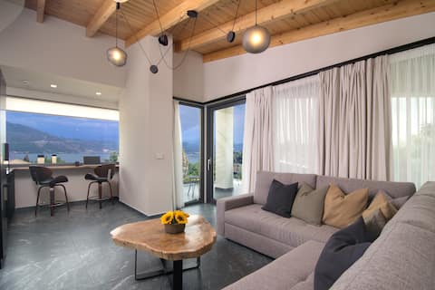 Top Airbnb: Selin luxury apartment with outdoor hottub in Περιφερειακή Ενότητα Ιωαννίνων