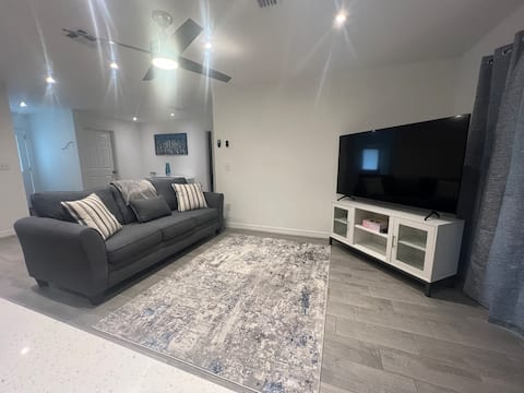 Renovated home w/ enclosed patio & private yard