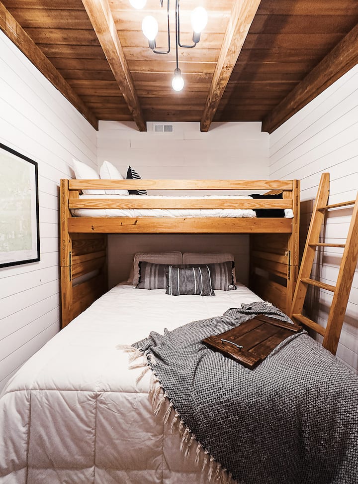 חדר שינה אחורי