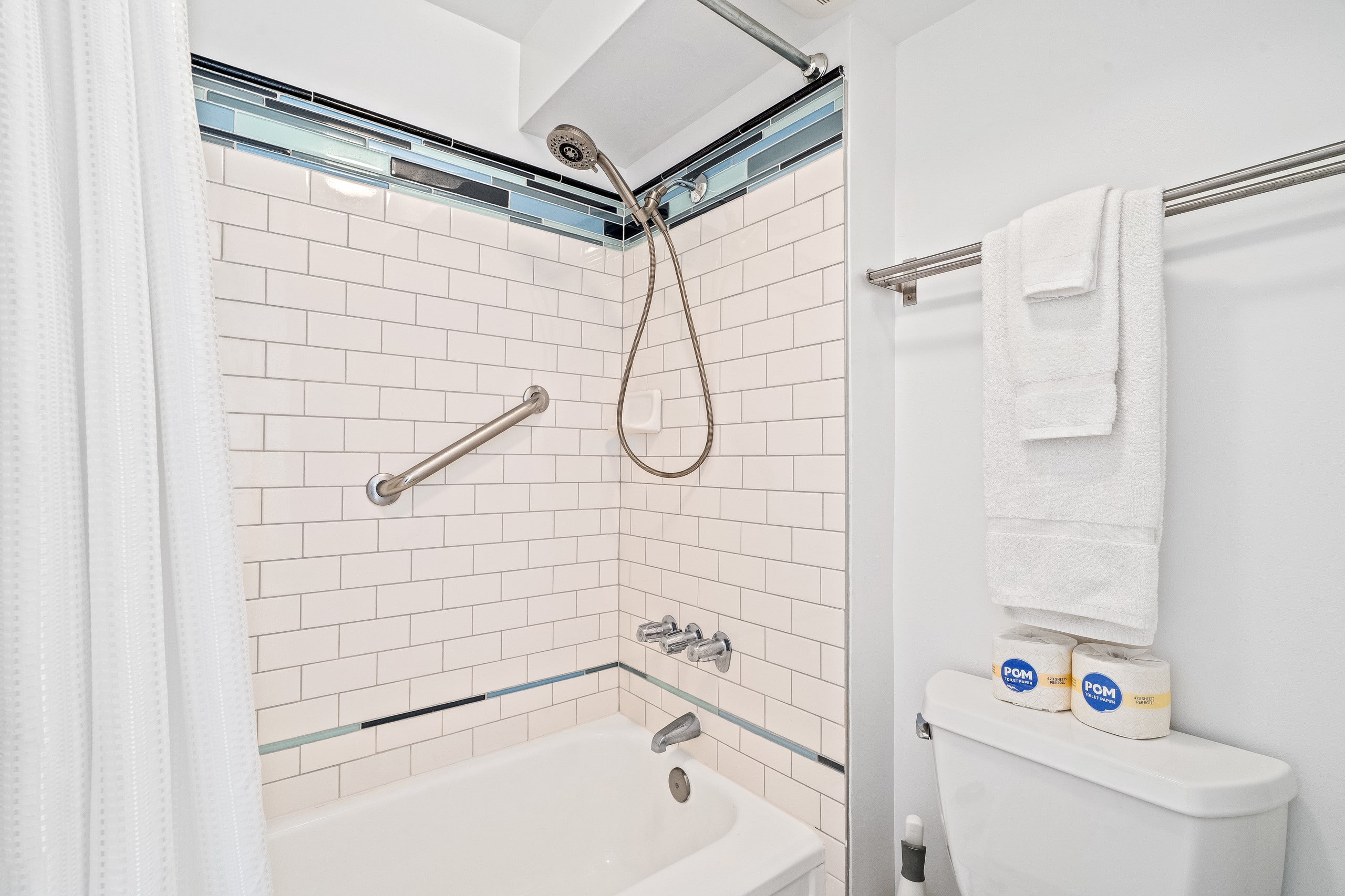 TWP 505 Spacious 1 bedroom condo w/full Kitchen - Image 21