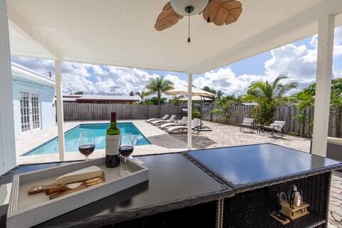 Sunshine Retreat! New! Sparkling Blue Pool And Spa