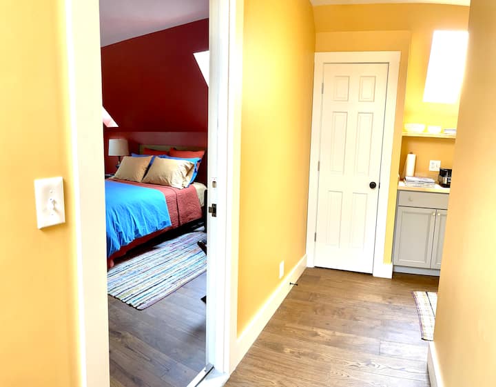 Lovely 1-bedroom Rental In Portland, Maine - Portland, ME