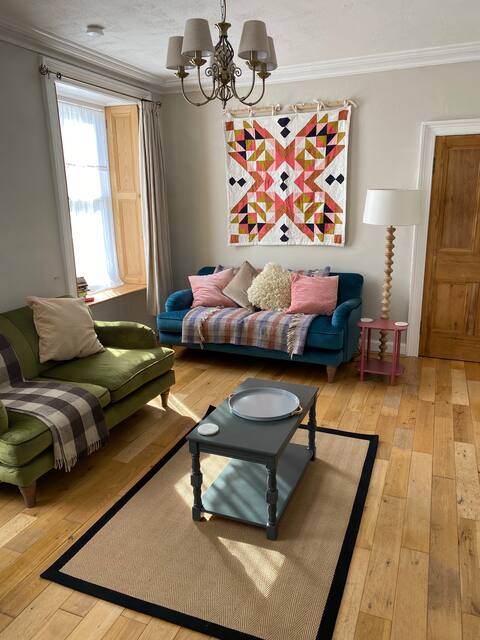 Characterful town house sleeps 5