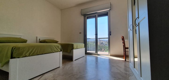 Appartamento Completo A Pochi Passi Dal Mare 2° P. - Villa San Giovanni