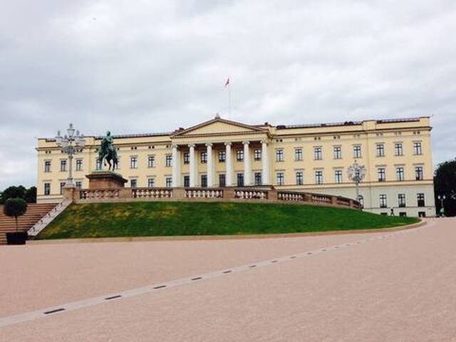 4 bedroom ( 5 dbl bed ) flat in the Centre of Oslo gallery image 2