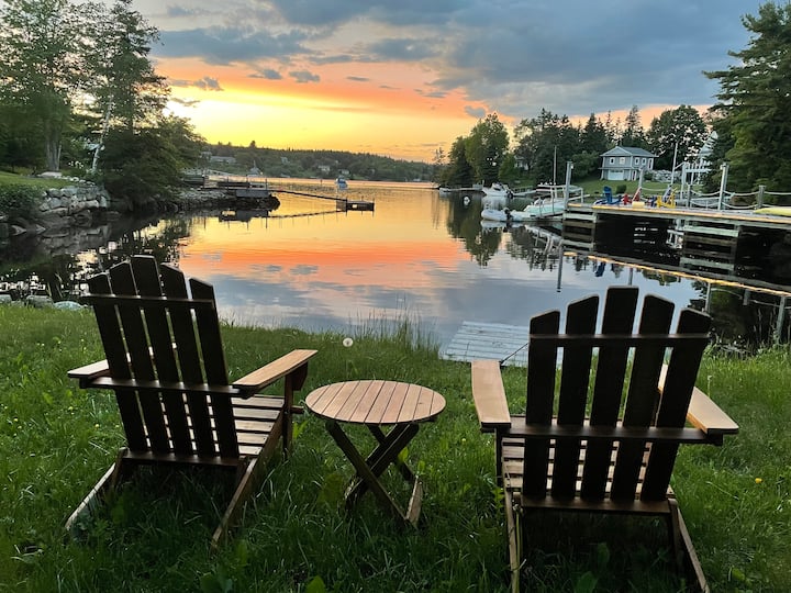 Oceanfront home in beautiful St Margaret’s bay Houses for Rent in Tantallon, Nova Scotia