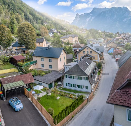 LOIDLs GUESTHOUSE managed Airbnb listing 1