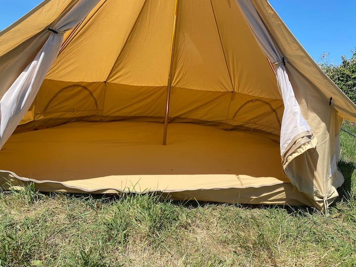Delightful 3 Metre Bell Tent With Great Views - Polzeath Beach