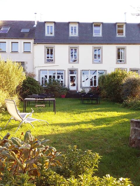 Log book 
 GITE 15 P by the sea