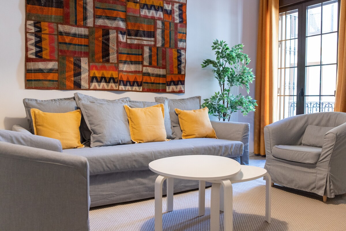 Popular Airbnb listing: Wonderful apartment in Seville in Sevilla