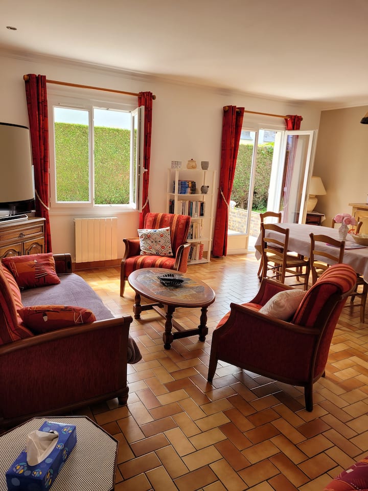 Maison De Vacances à Ouistreham "Les Marmots" - Ouistreham