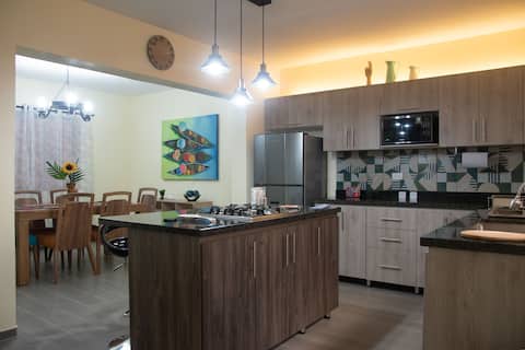Top performing Airbnb: Beautiful & spacious 3 bedroom apartment in Antioquia