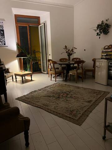 Charming terraced apartment in the heart of Naples gallery image 5